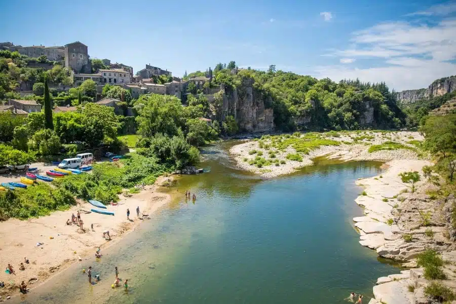 camping les Cruses à proximité des rivières de l'Ardèche